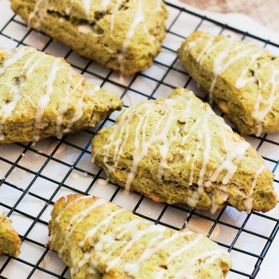 vanilla-glazed-matcha-scones