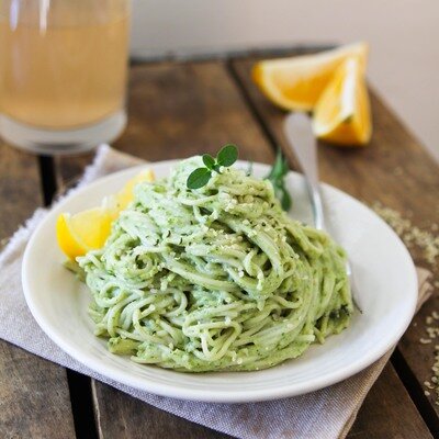 creamy-avocado-pesto-pasta